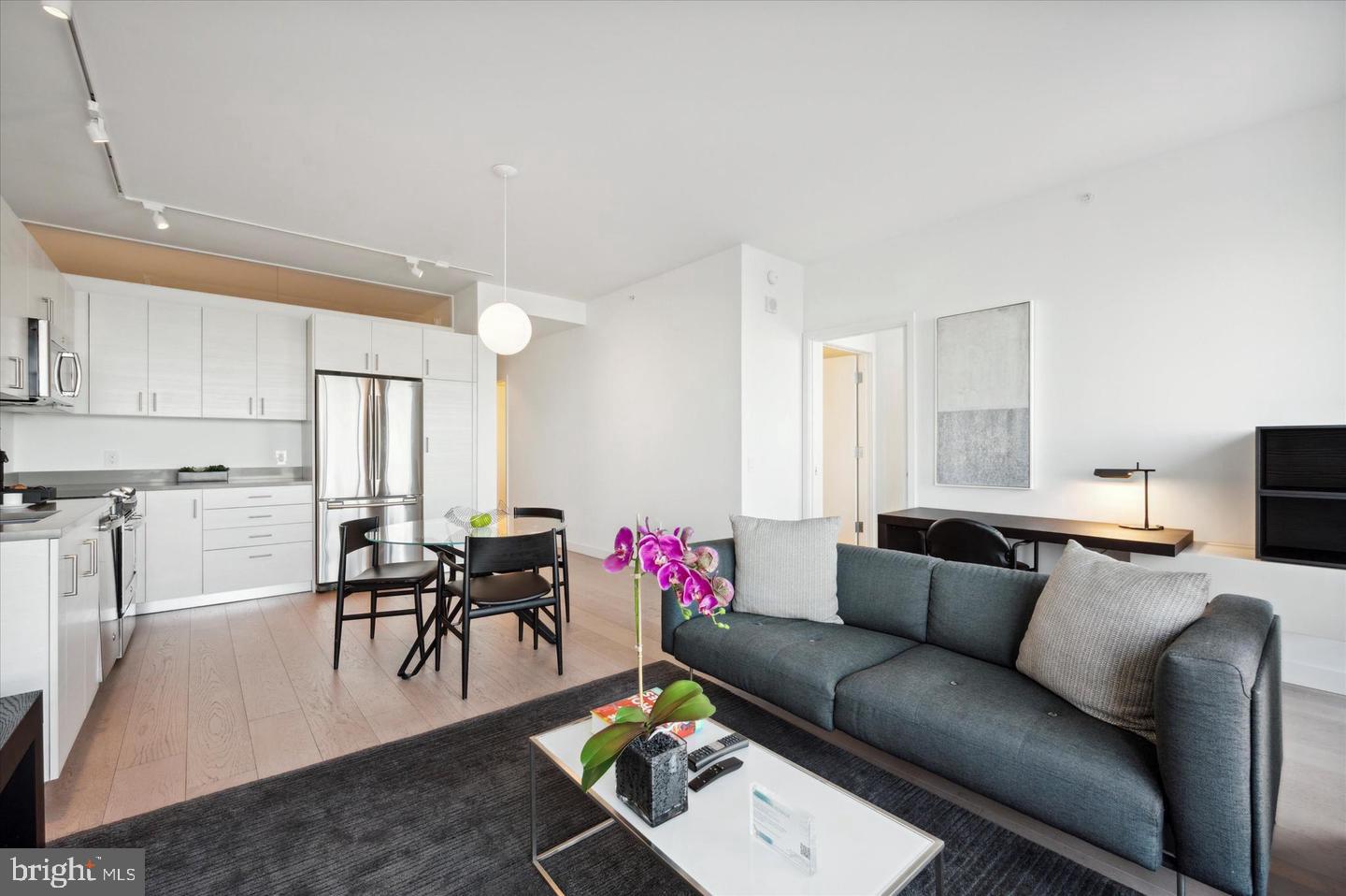 2930 WALNUT STREET 3414