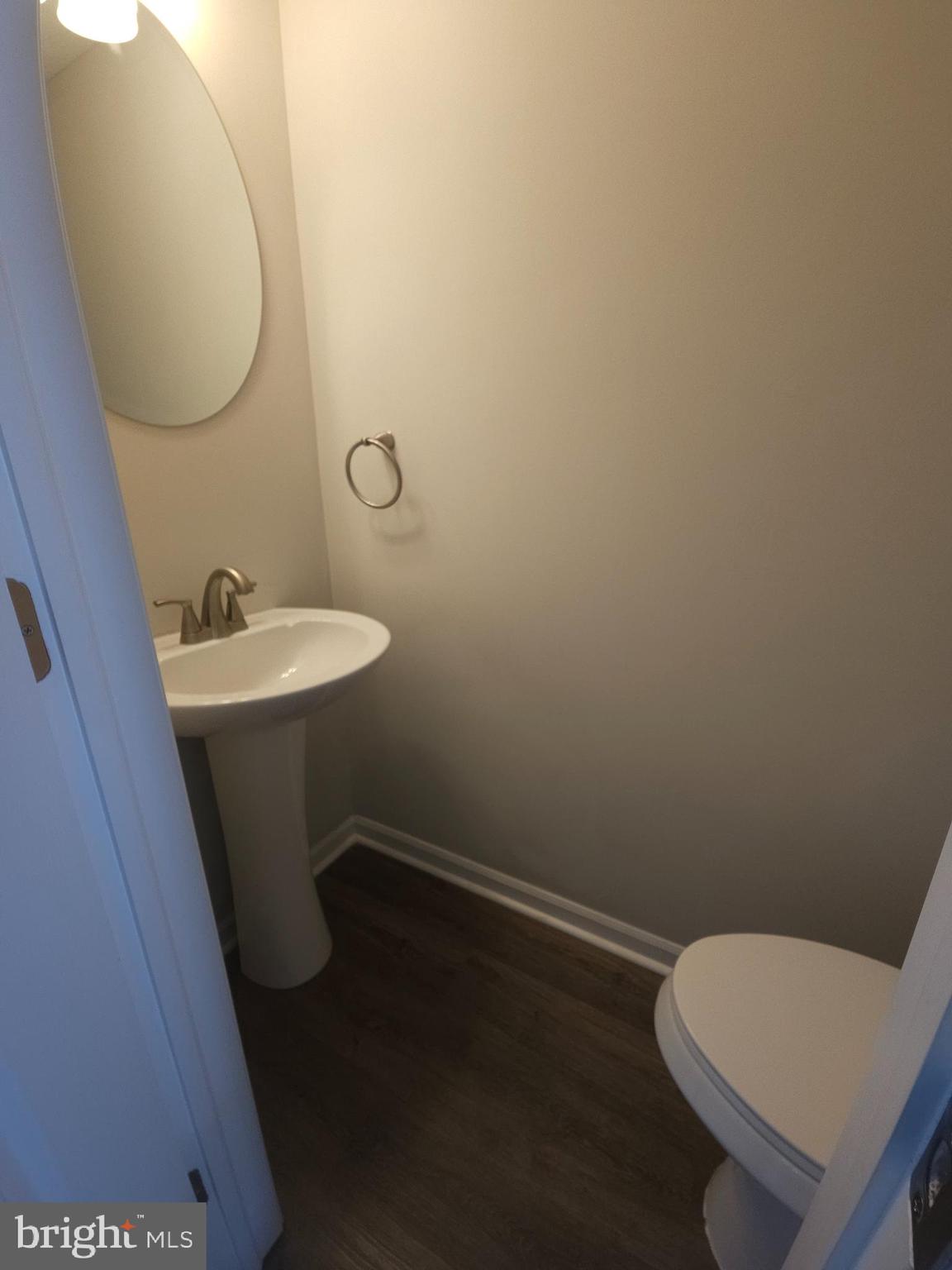 CONSTANT FRIENDSHIP - Residential