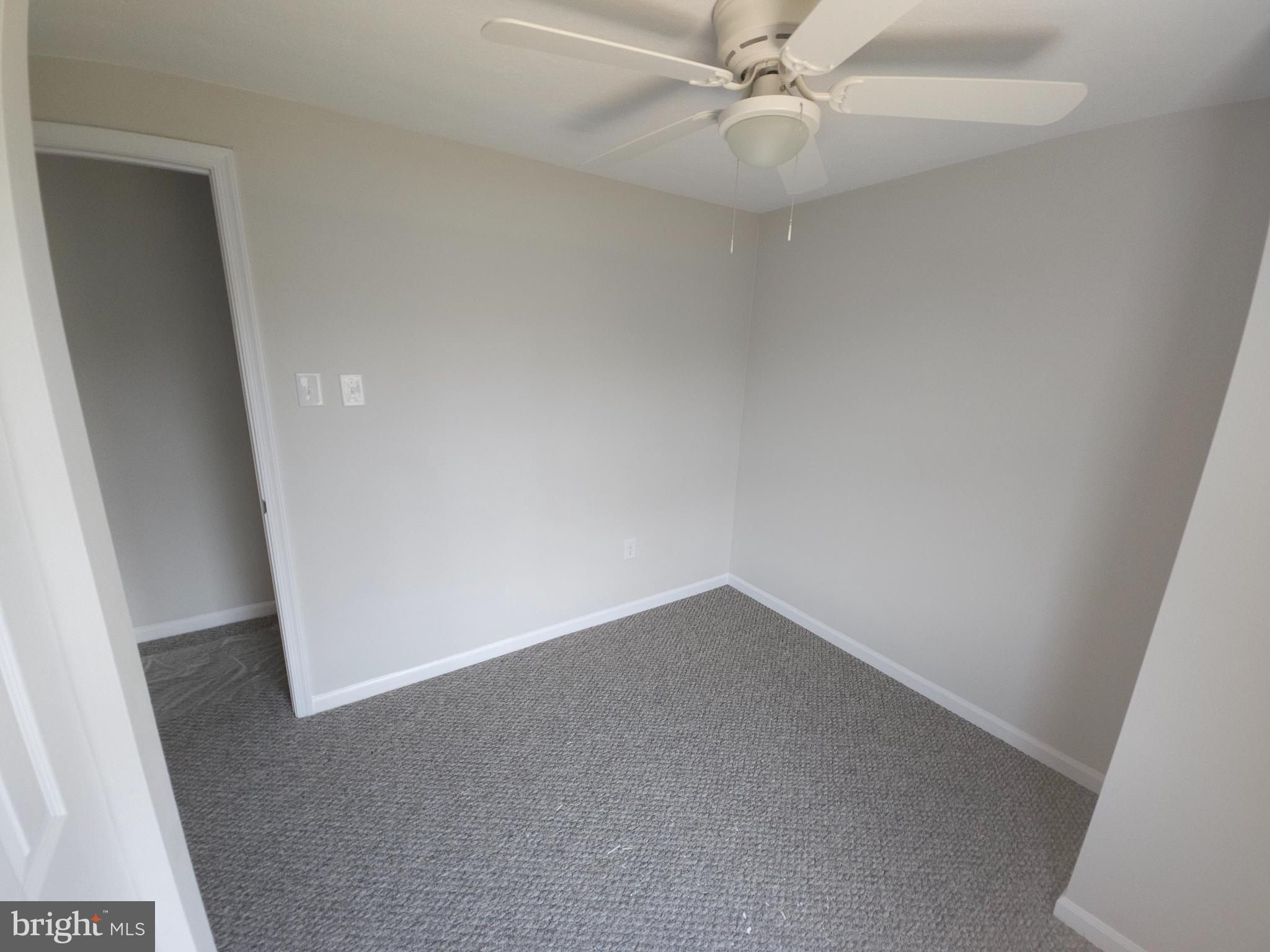 CONSTANT FRIENDSHIP - Residential