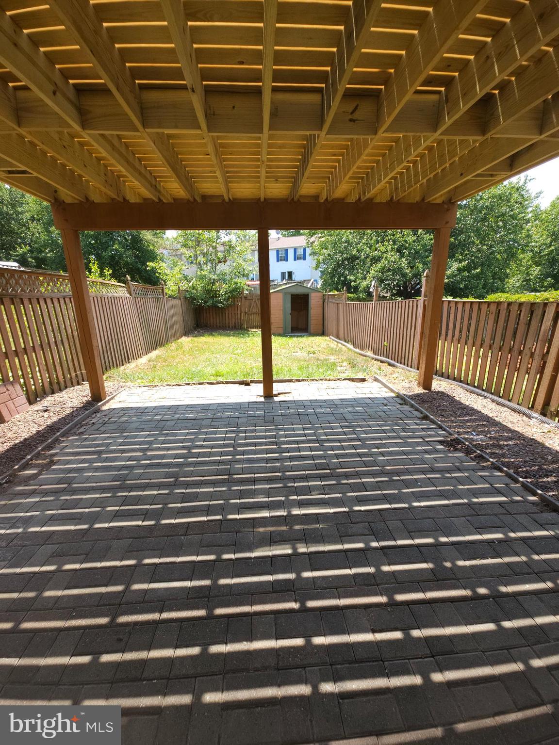 CONSTANT FRIENDSHIP - Residential