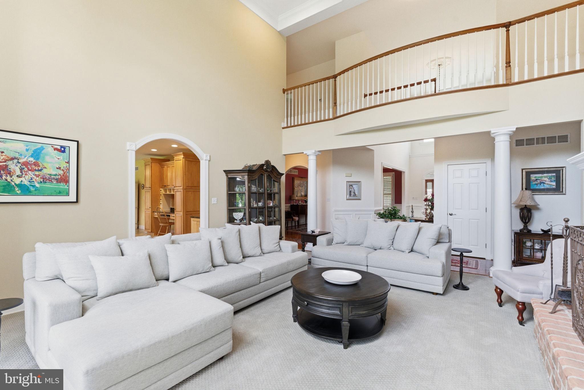 MANOR OAKS - Residential