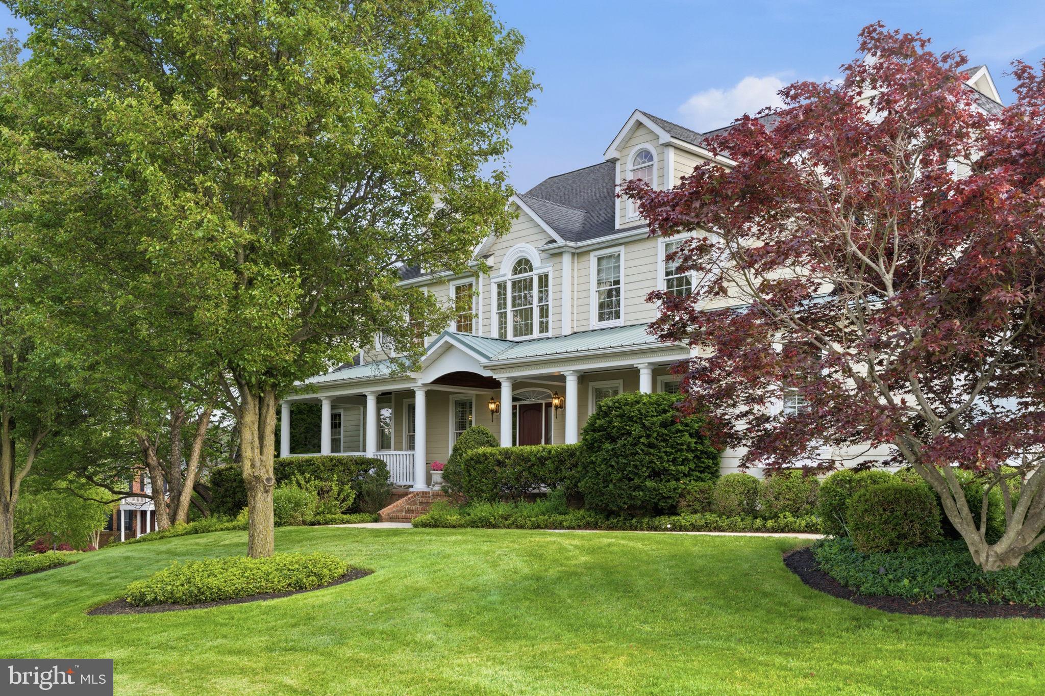 MANOR OAKS - Residential