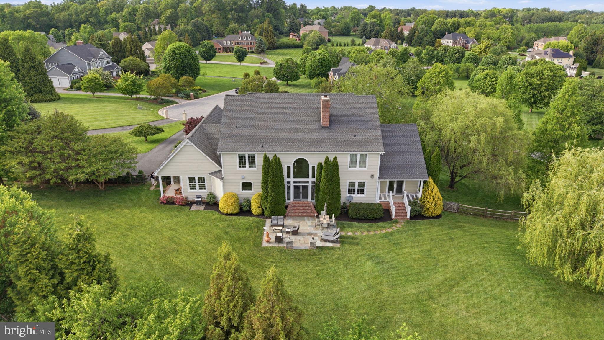 MANOR OAKS - Residential