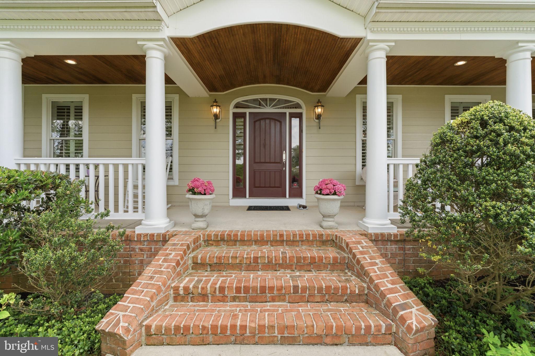 MANOR OAKS - Residential