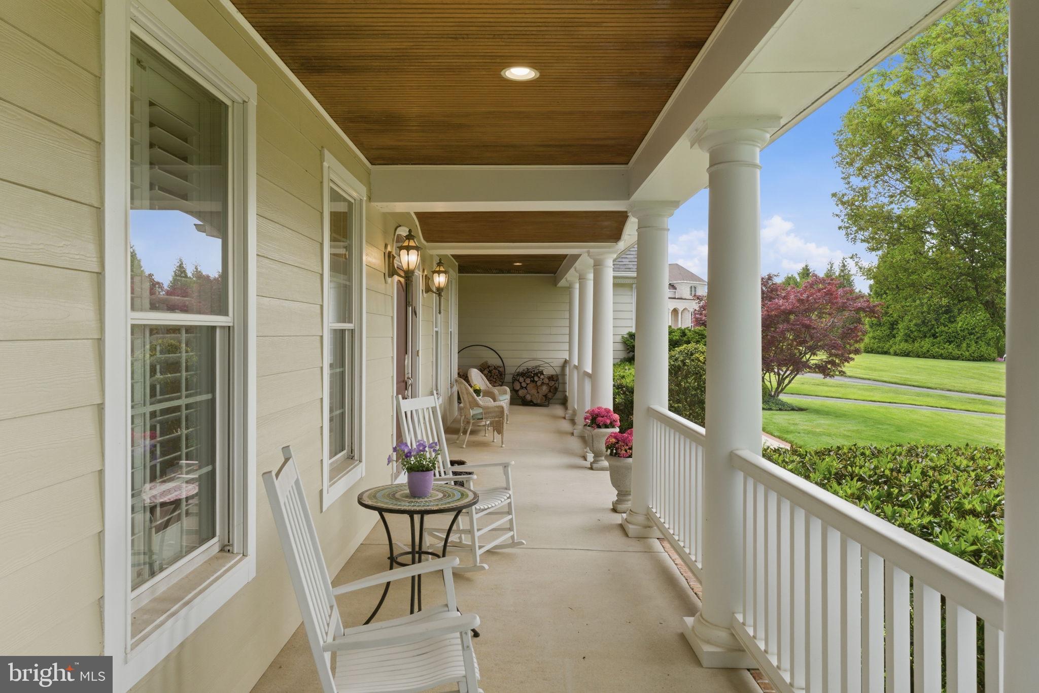 MANOR OAKS - Residential