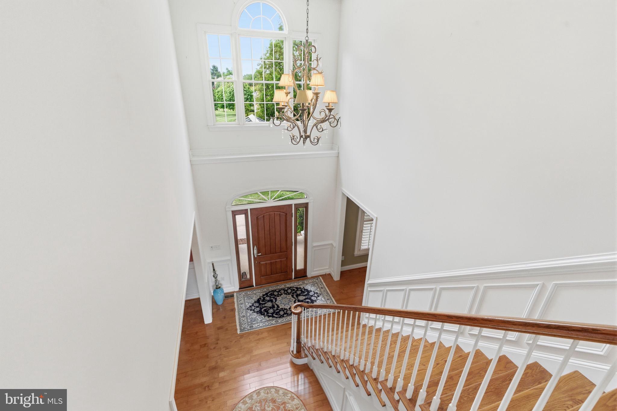 MANOR OAKS - Residential