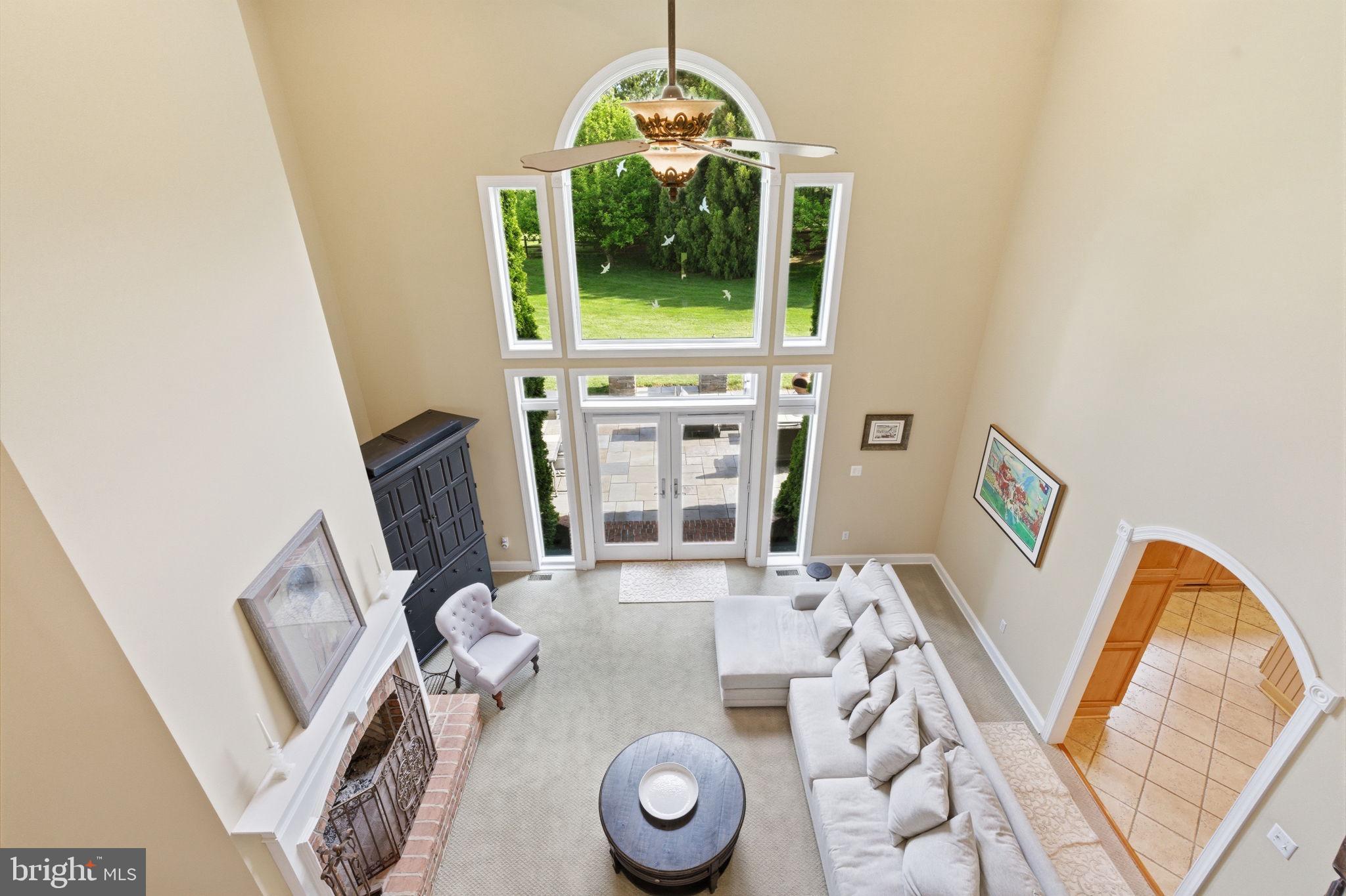 MANOR OAKS - Residential