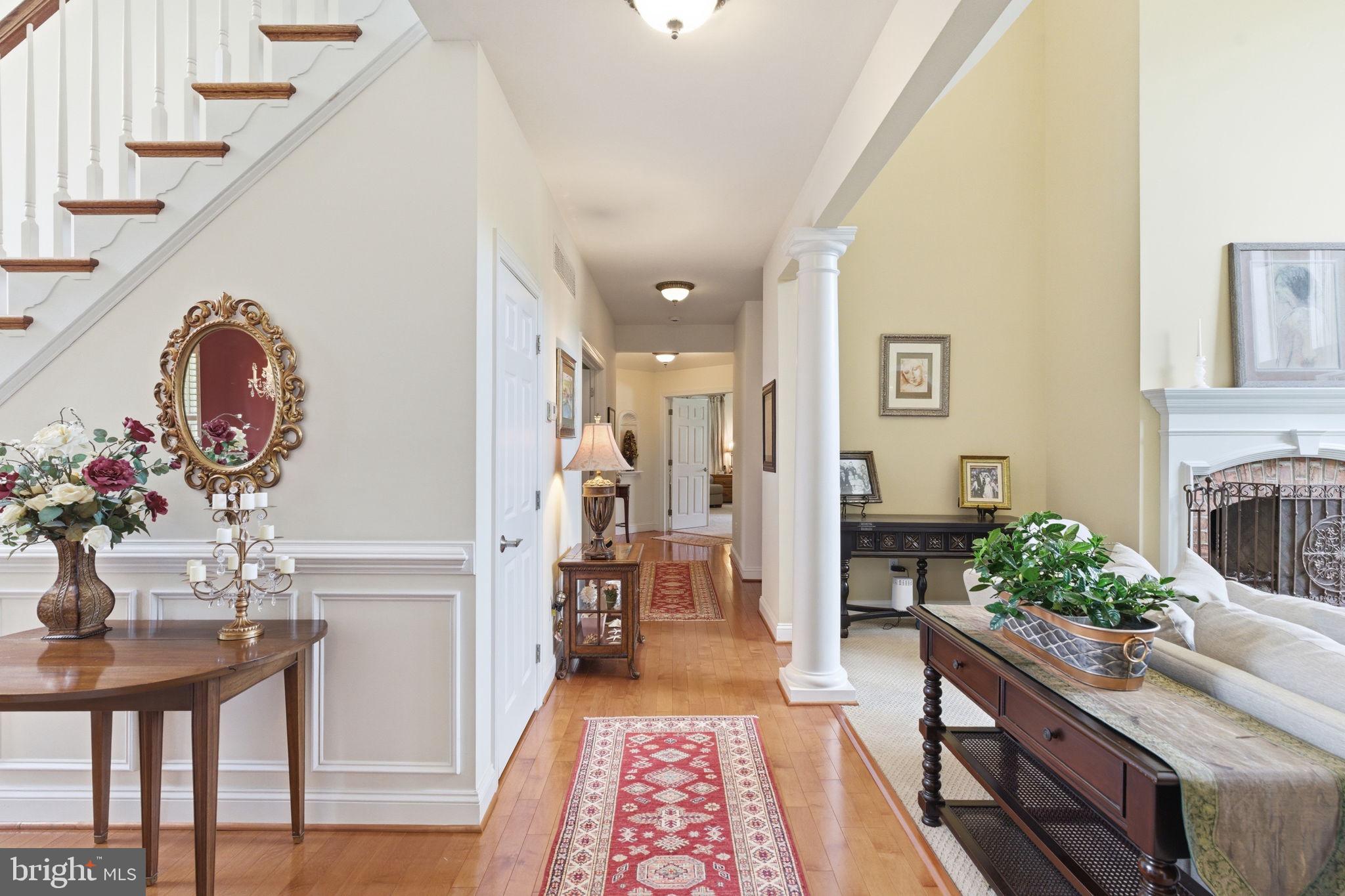 MANOR OAKS - Residential