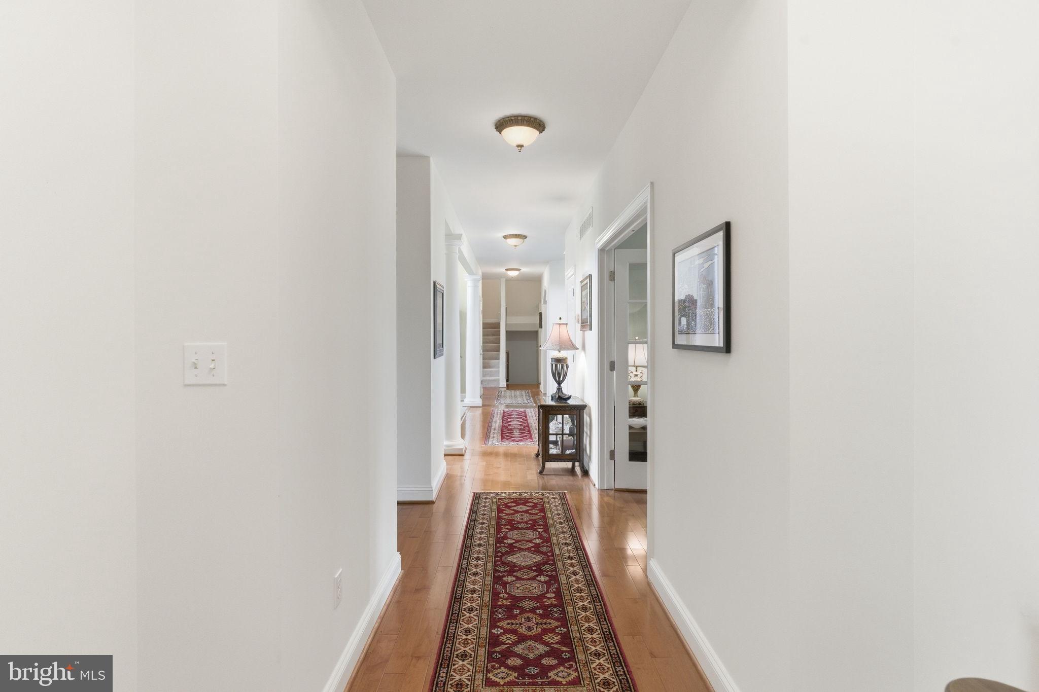 MANOR OAKS - Residential