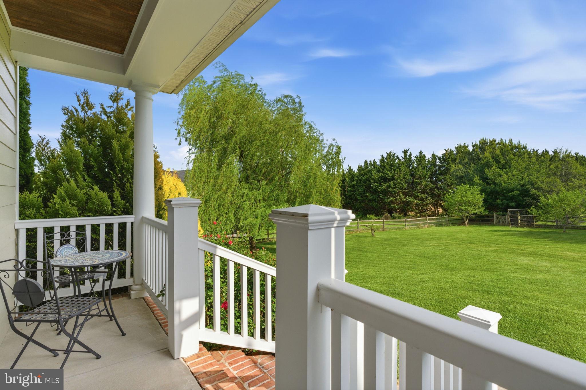 MANOR OAKS - Residential