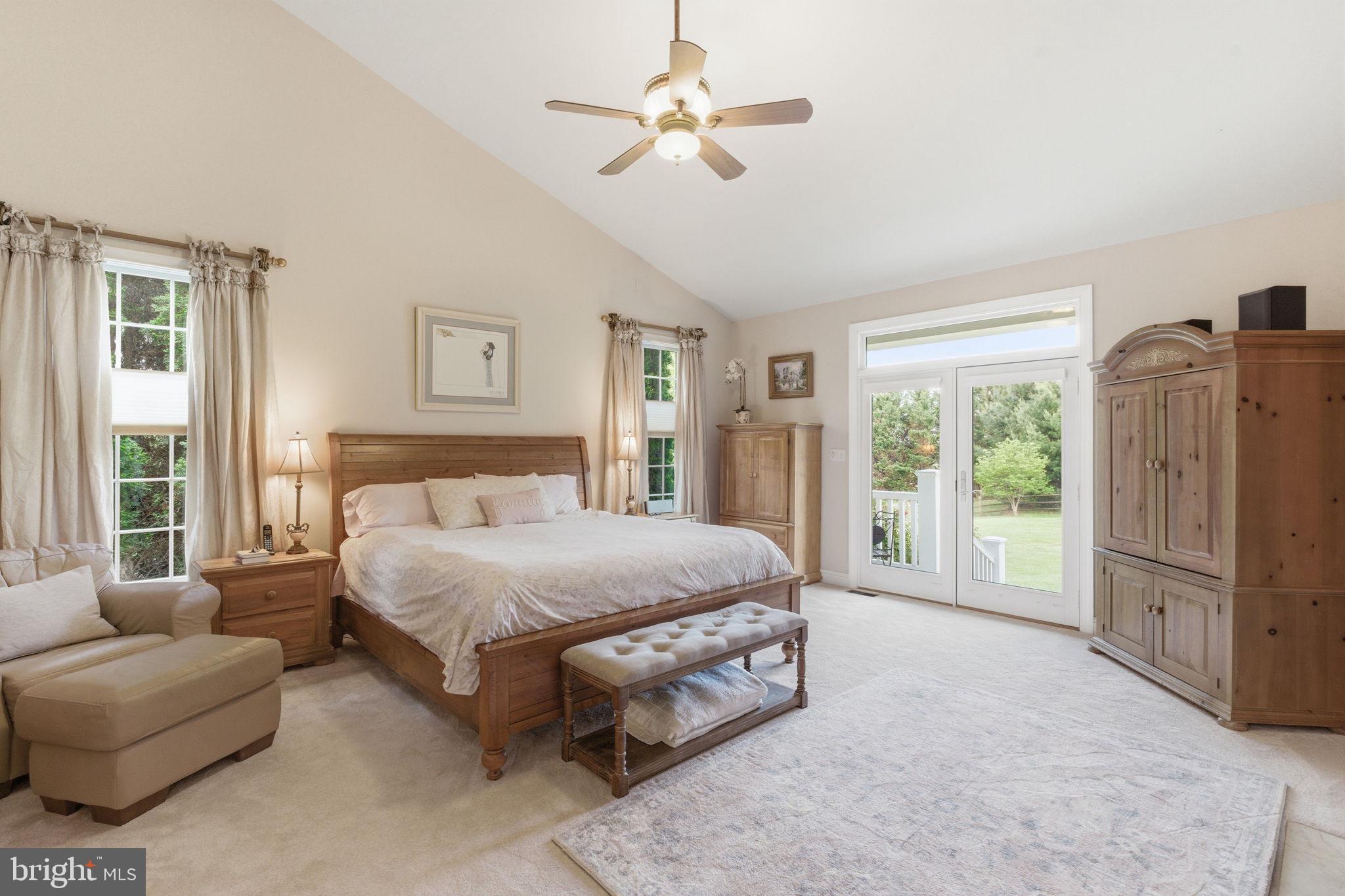 MANOR OAKS - Residential