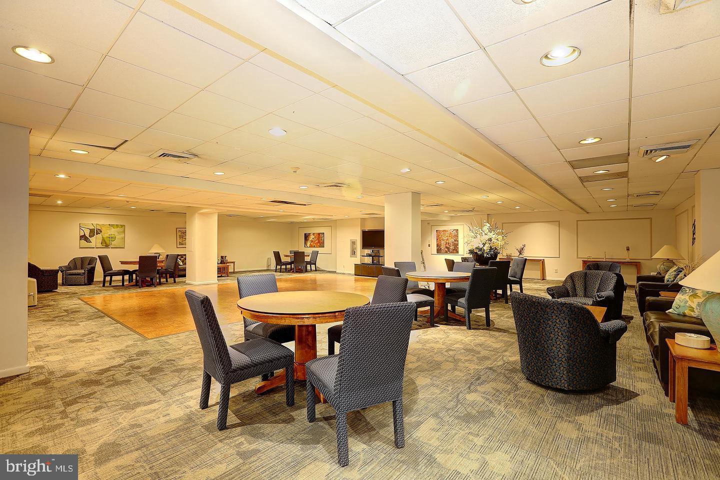 WESTLAKE TOWERS - Residential Lease