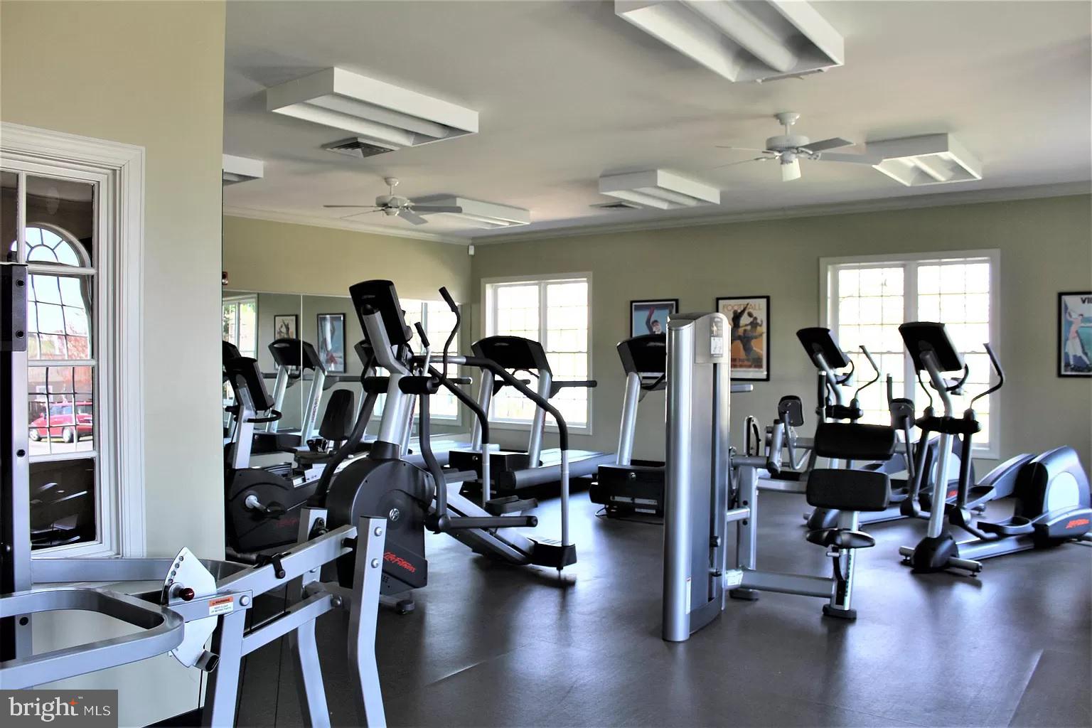 WINDSOR RIDGE - Residential