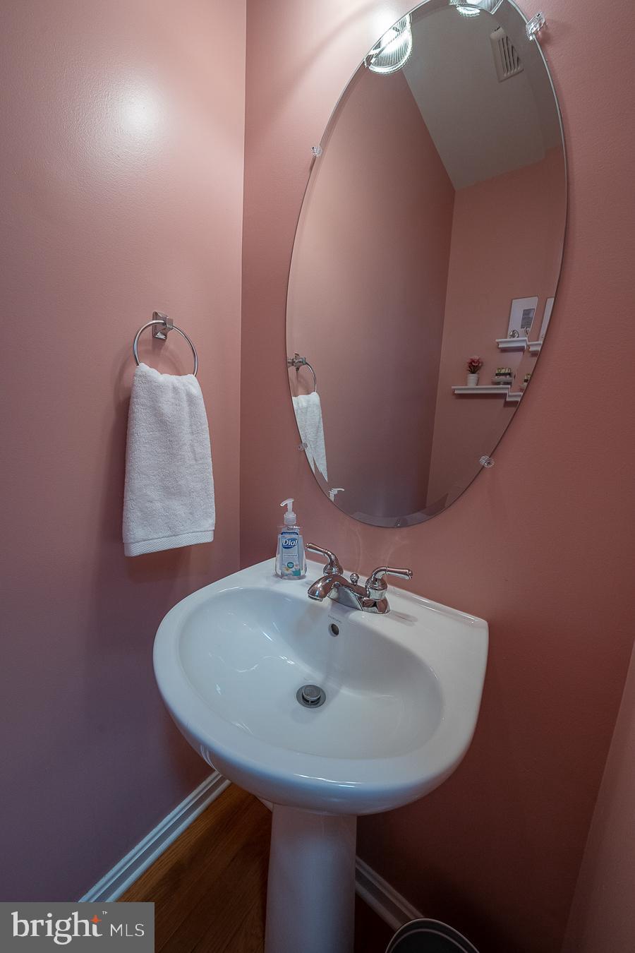 WINDSOR RIDGE - Residential