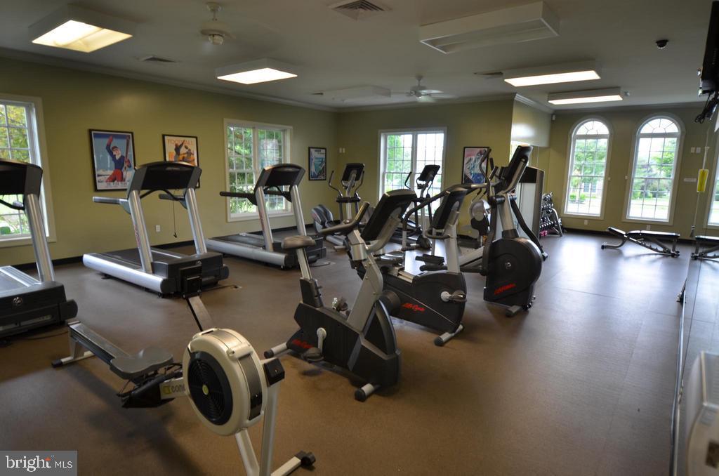 WINDSOR RIDGE - Residential