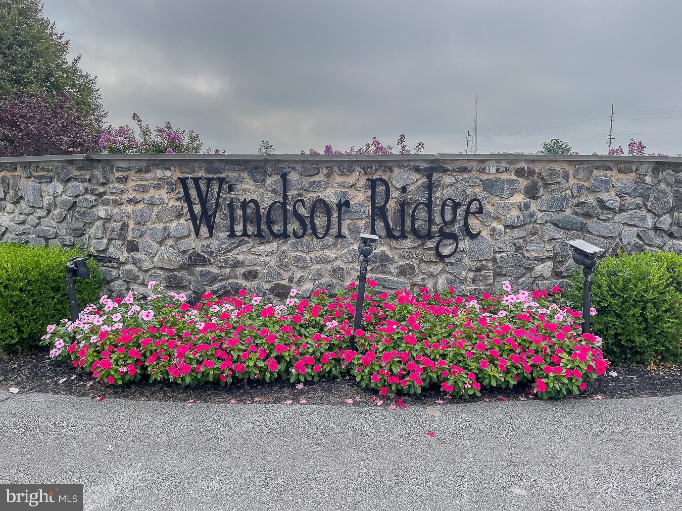 WINDSOR RIDGE - Residential