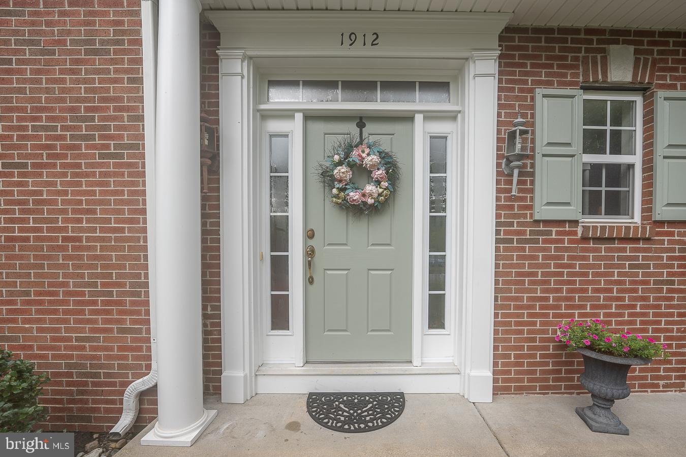 WINDSOR RIDGE - Residential