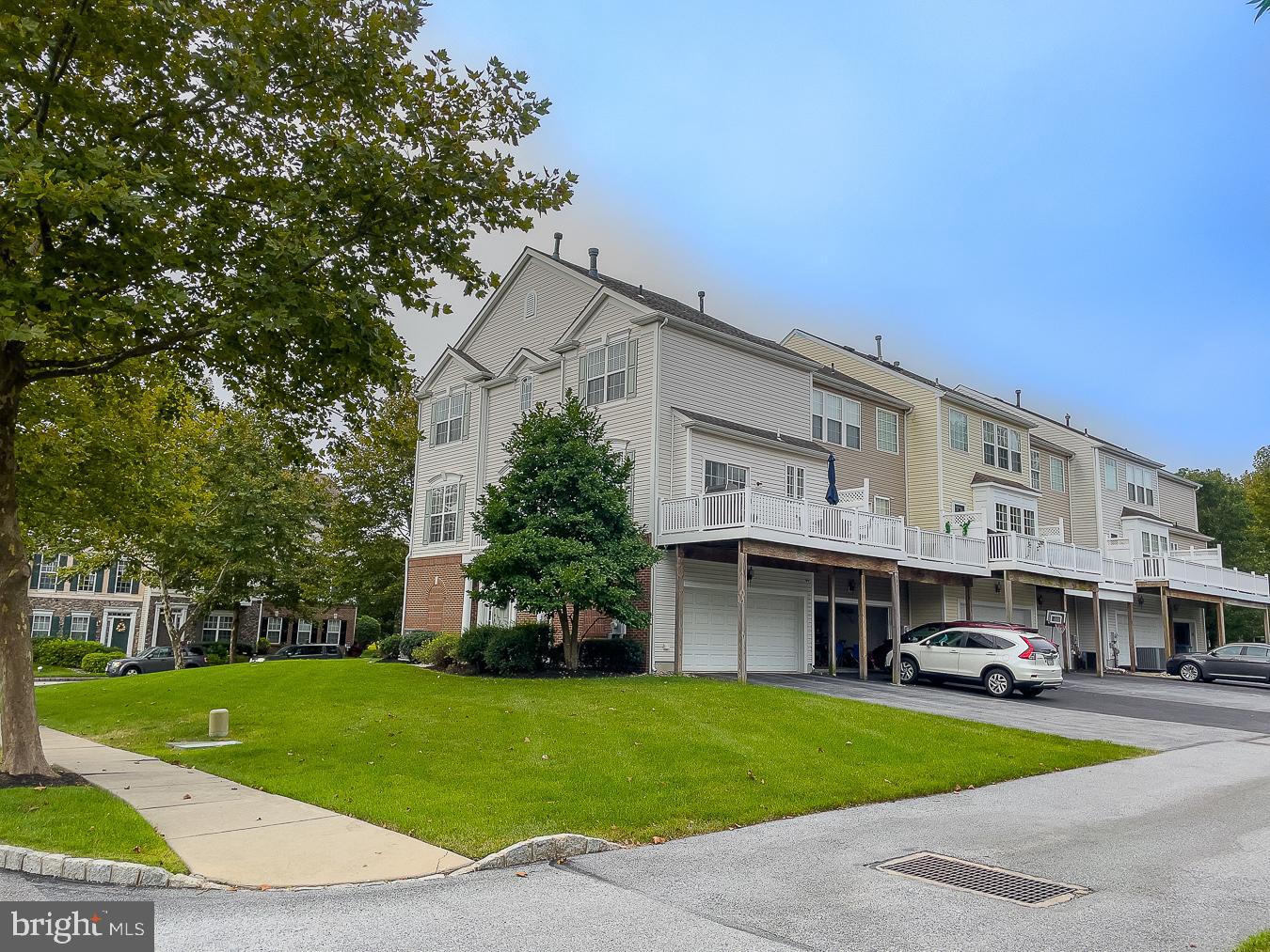 WINDSOR RIDGE - Residential