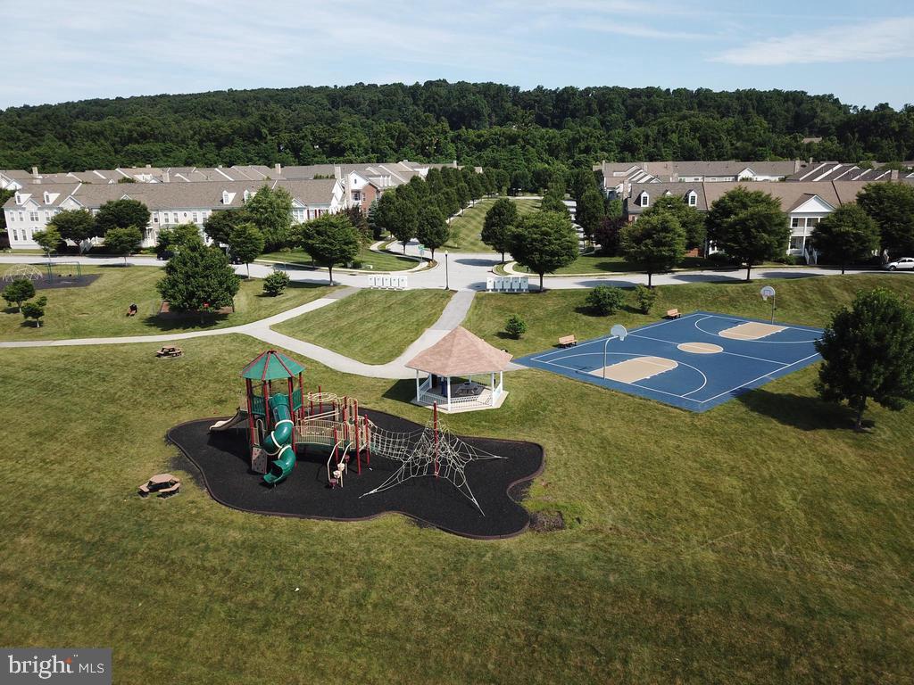 WINDSOR RIDGE - Residential