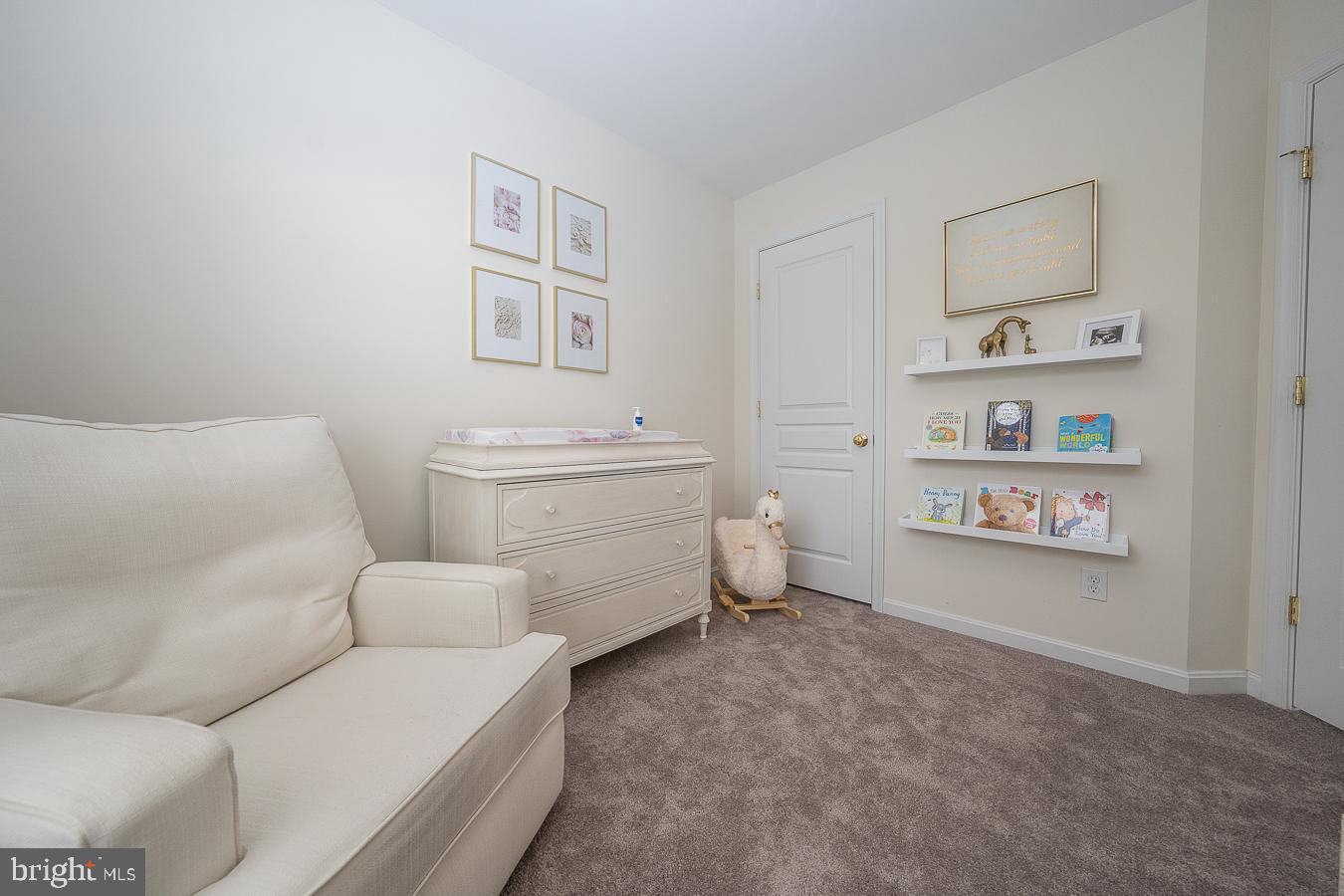 WINDSOR RIDGE - Residential