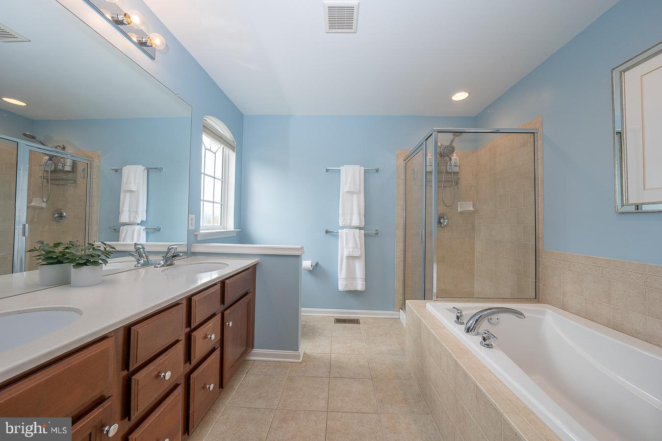 WINDSOR RIDGE - Residential