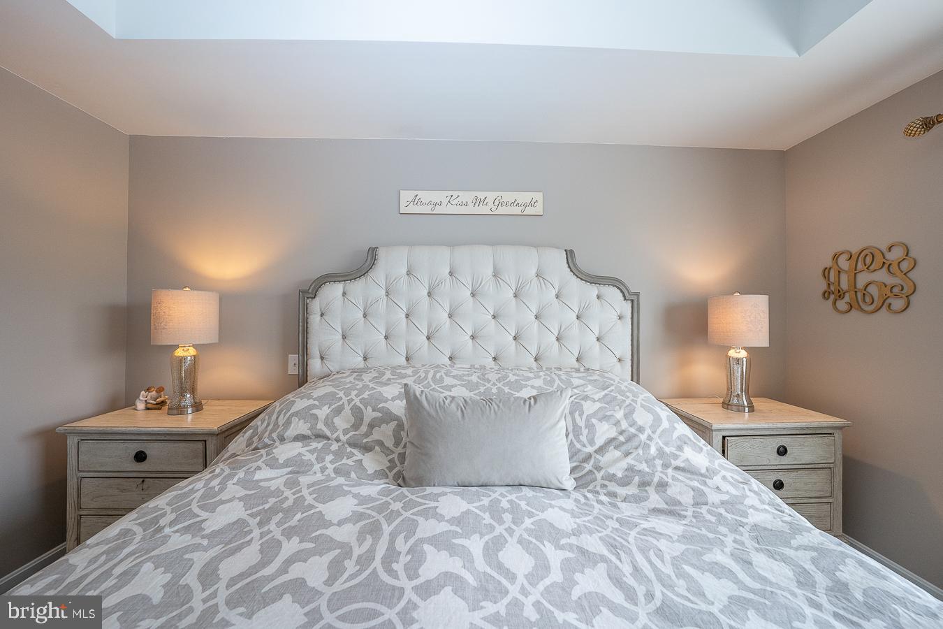 WINDSOR RIDGE - Residential