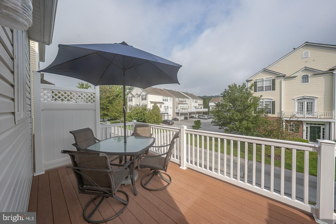 WINDSOR RIDGE - Residential