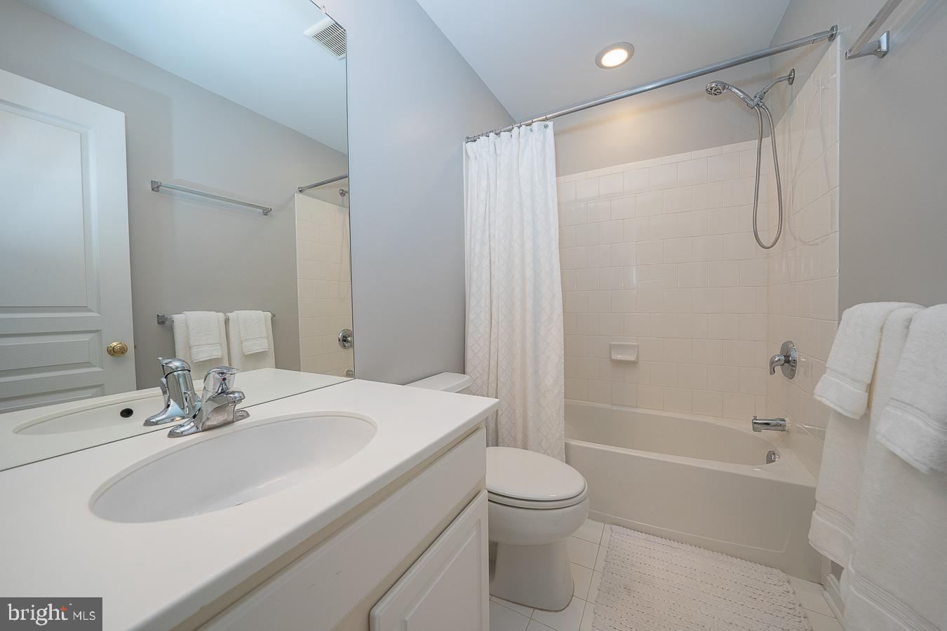 WINDSOR RIDGE - Residential