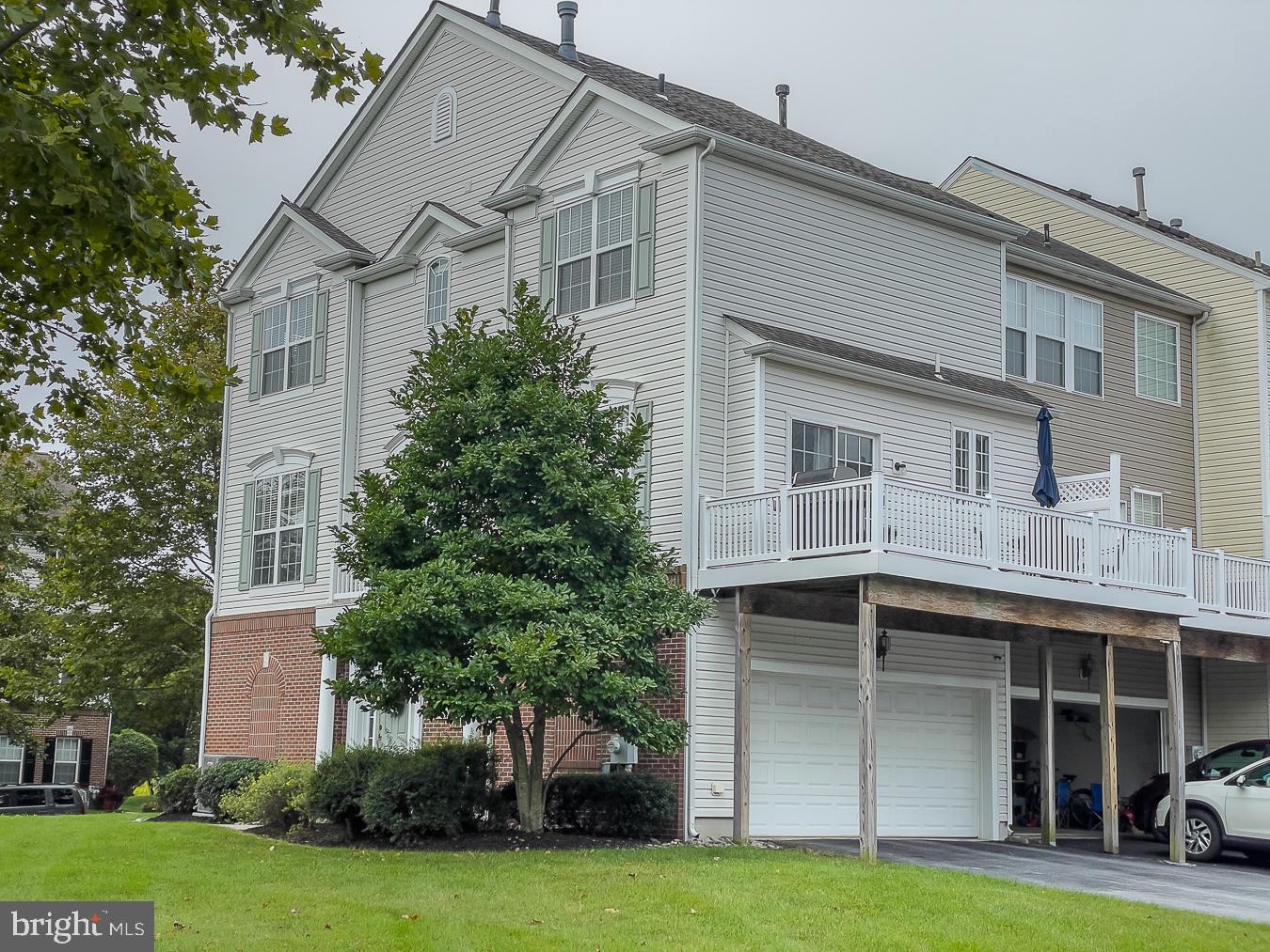 WINDSOR RIDGE - Residential