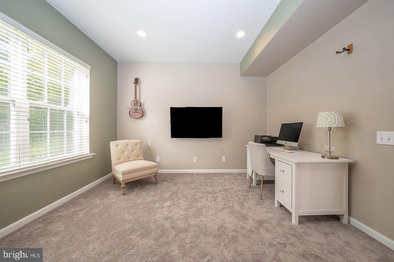 WINDSOR RIDGE - Residential