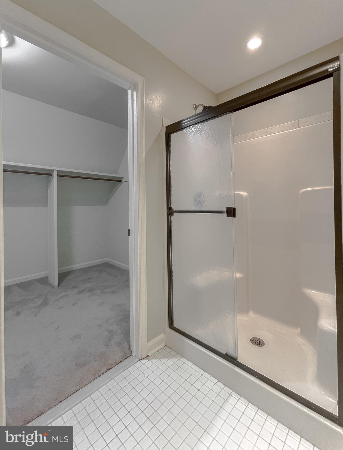 THE LANDINGS IN CEDAR COVE - Residential Lease