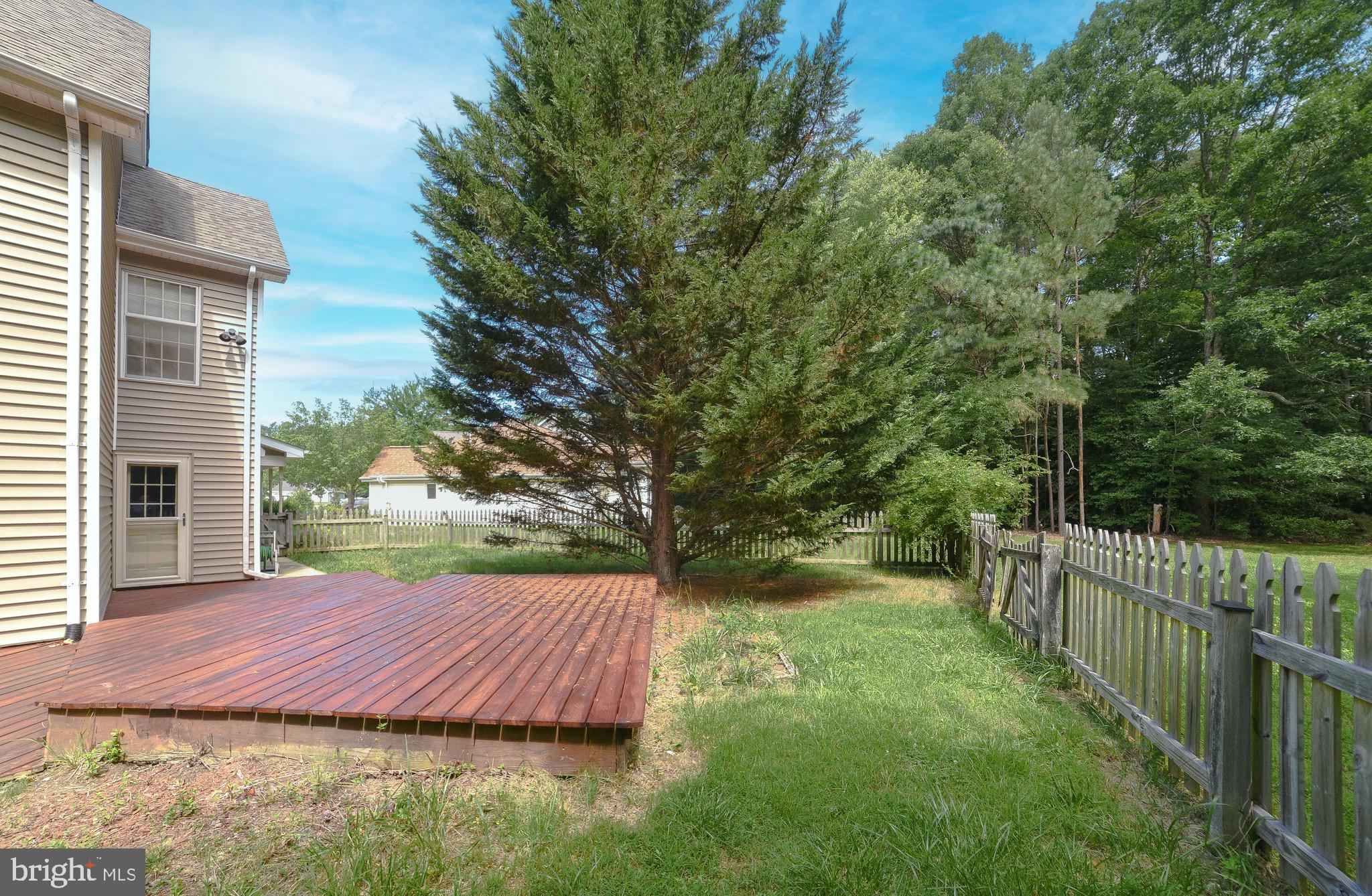 THE LANDINGS IN CEDAR COVE - Residential Lease