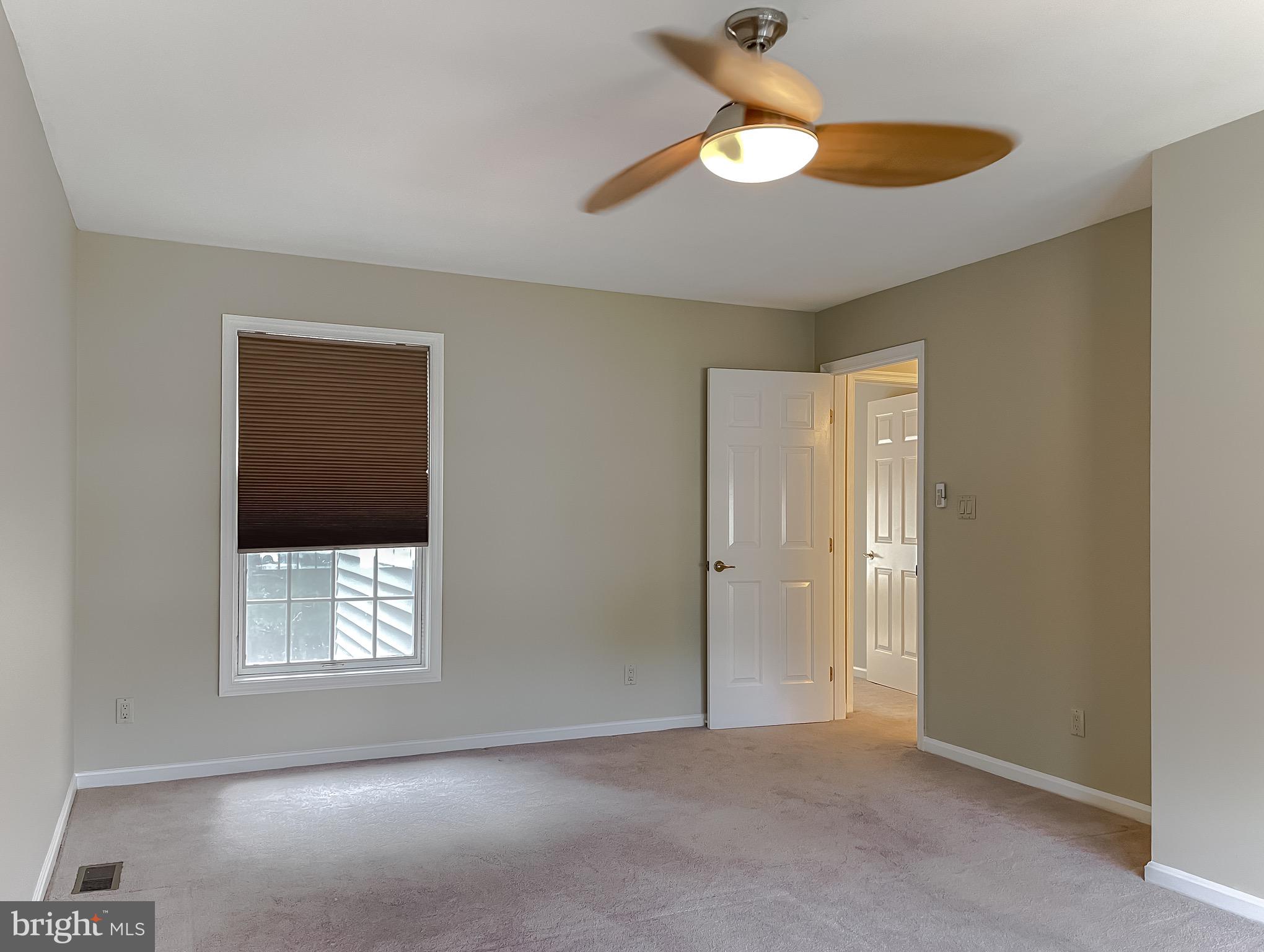 THE LANDINGS IN CEDAR COVE - Residential Lease