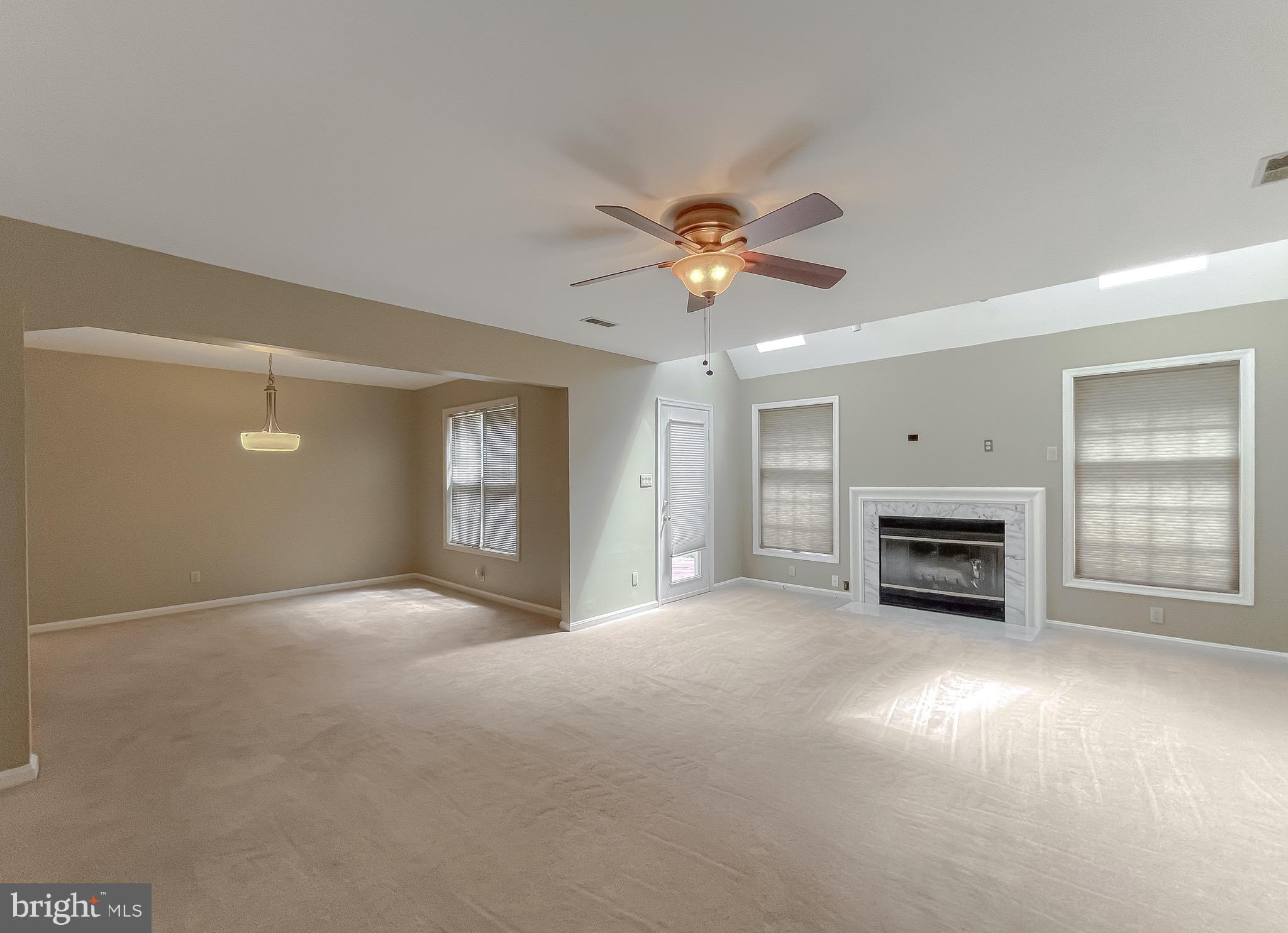 THE LANDINGS IN CEDAR COVE - Residential Lease