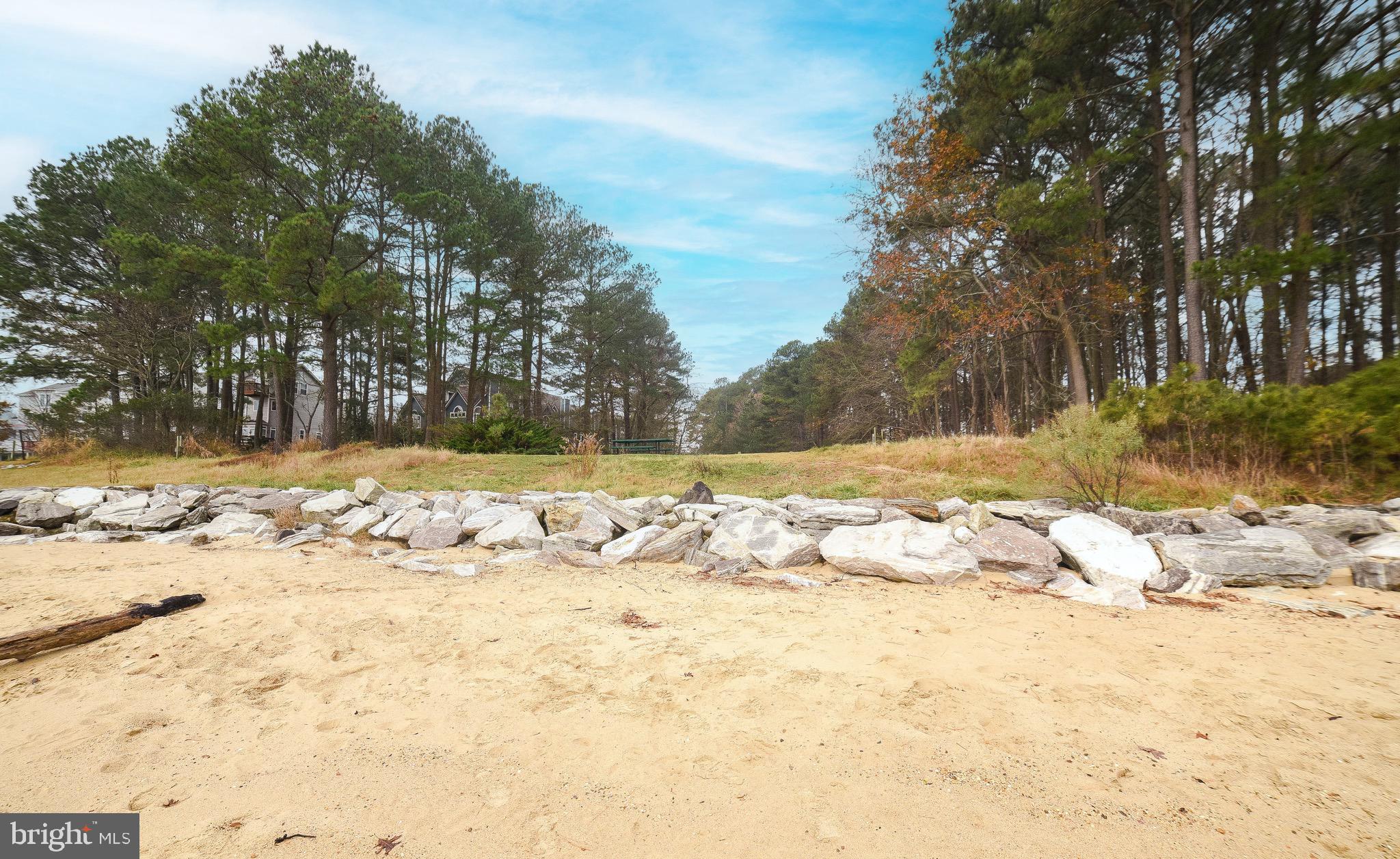 THE LANDINGS IN CEDAR COVE - Residential Lease