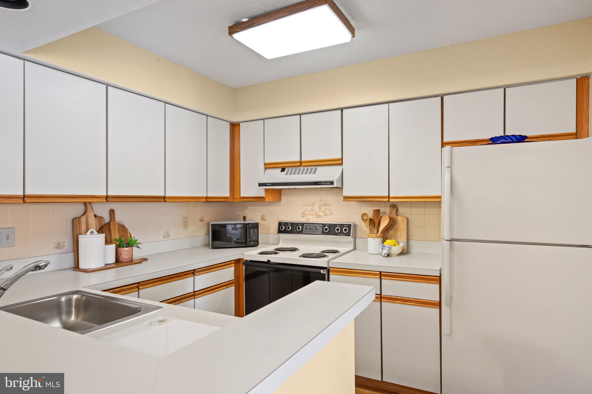 HERON HARBOUR - Residential