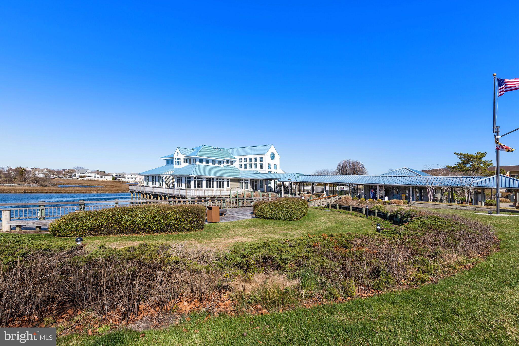 HERON HARBOUR - Residential