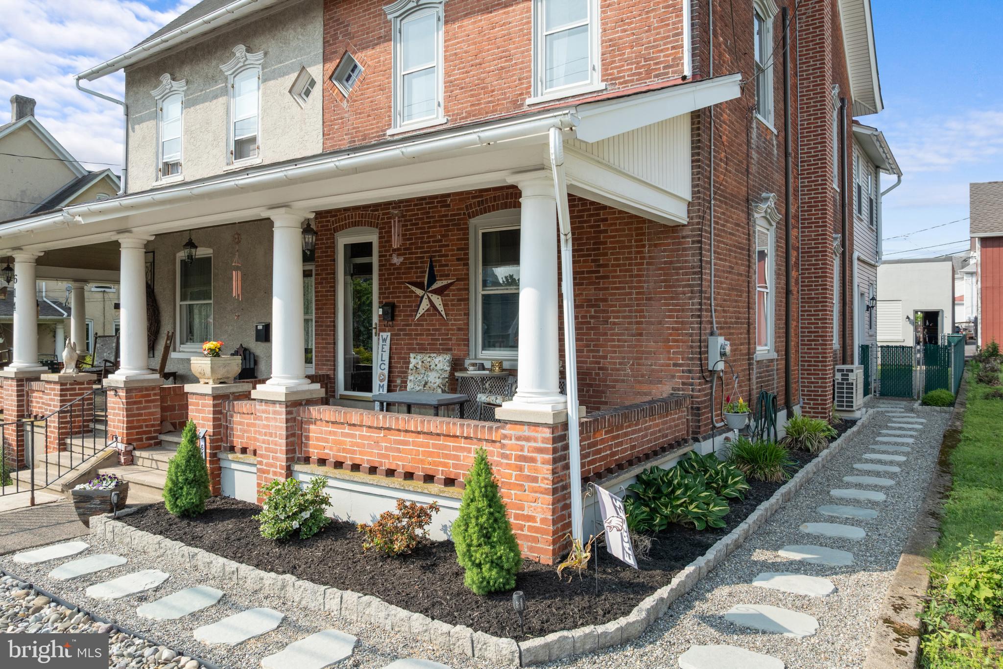 616 ARCH STREET