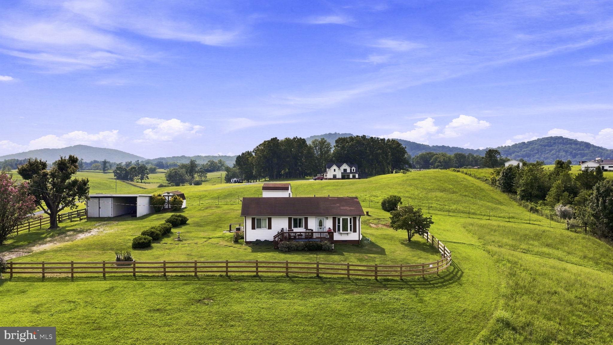 1529 RICHMOND ROAD