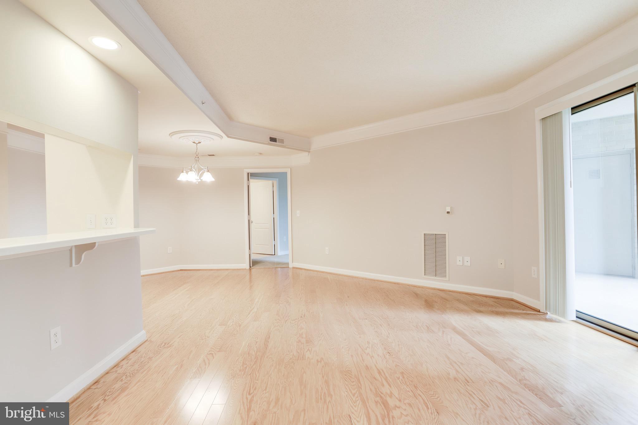 VIRGINIA SQUARE - Residential Lease