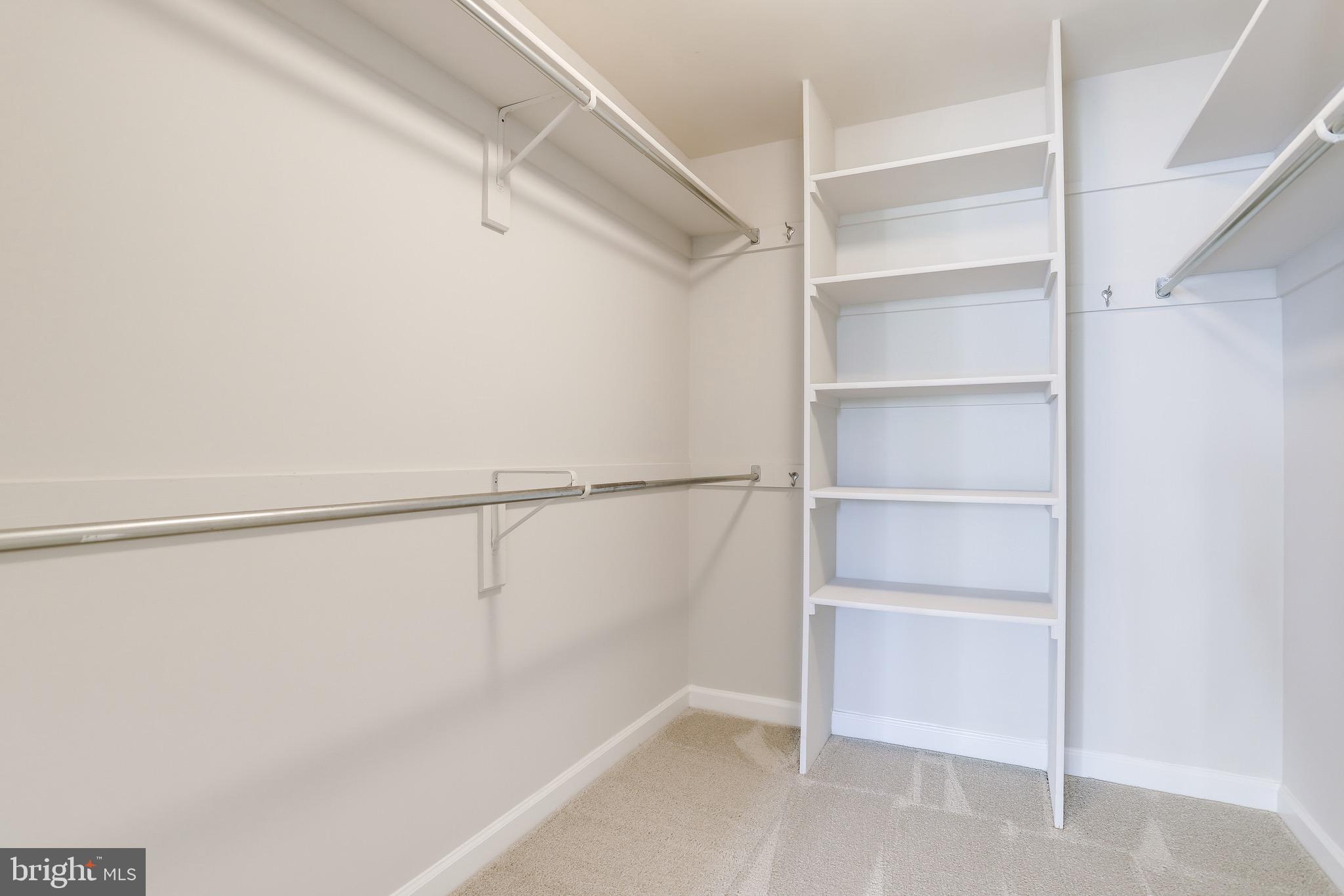 VIRGINIA SQUARE - Residential Lease