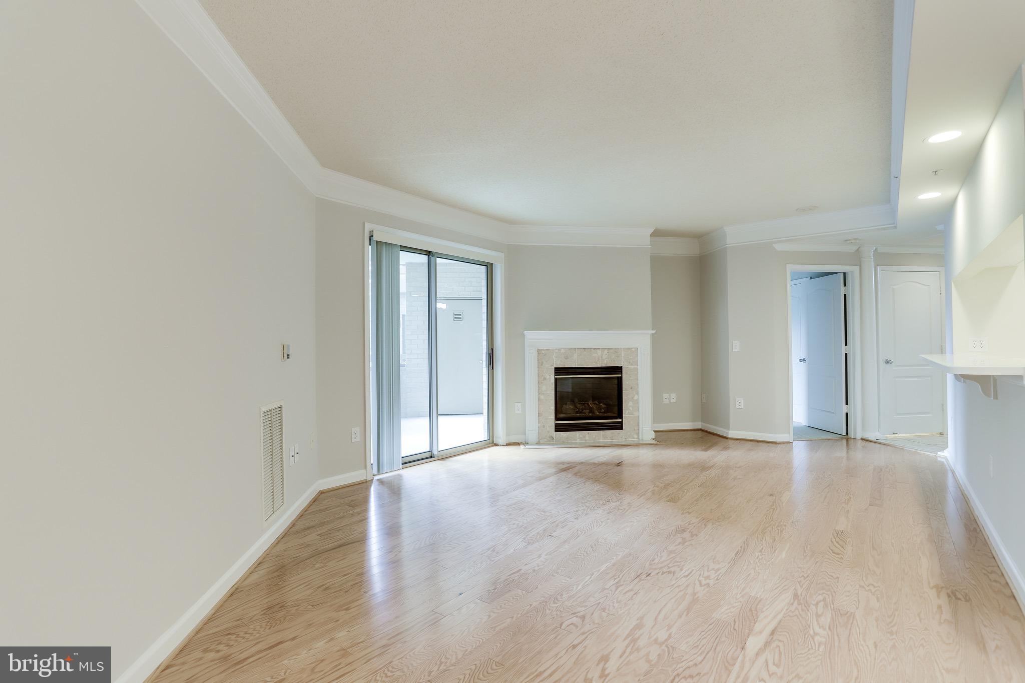 VIRGINIA SQUARE - Residential Lease