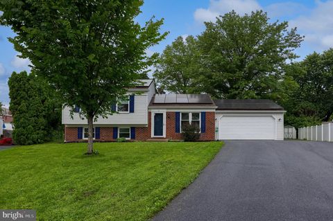 Photo of 6 Carlton Court, WILLOW STREET, PA 17584 (MLS # PALA2071708)