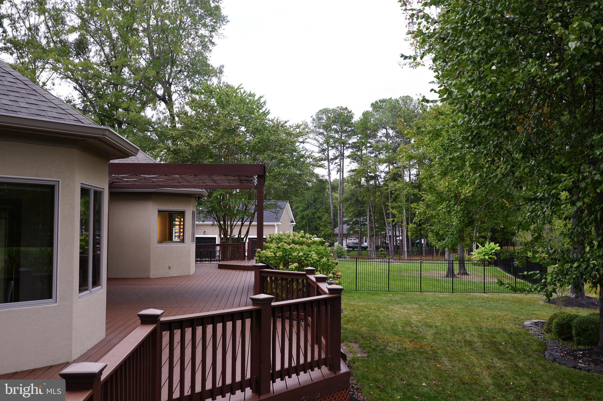 FAWN LAKE - Residential