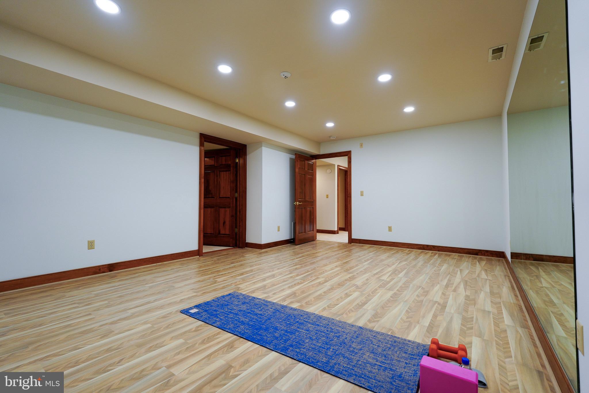 FAWN LAKE - Residential