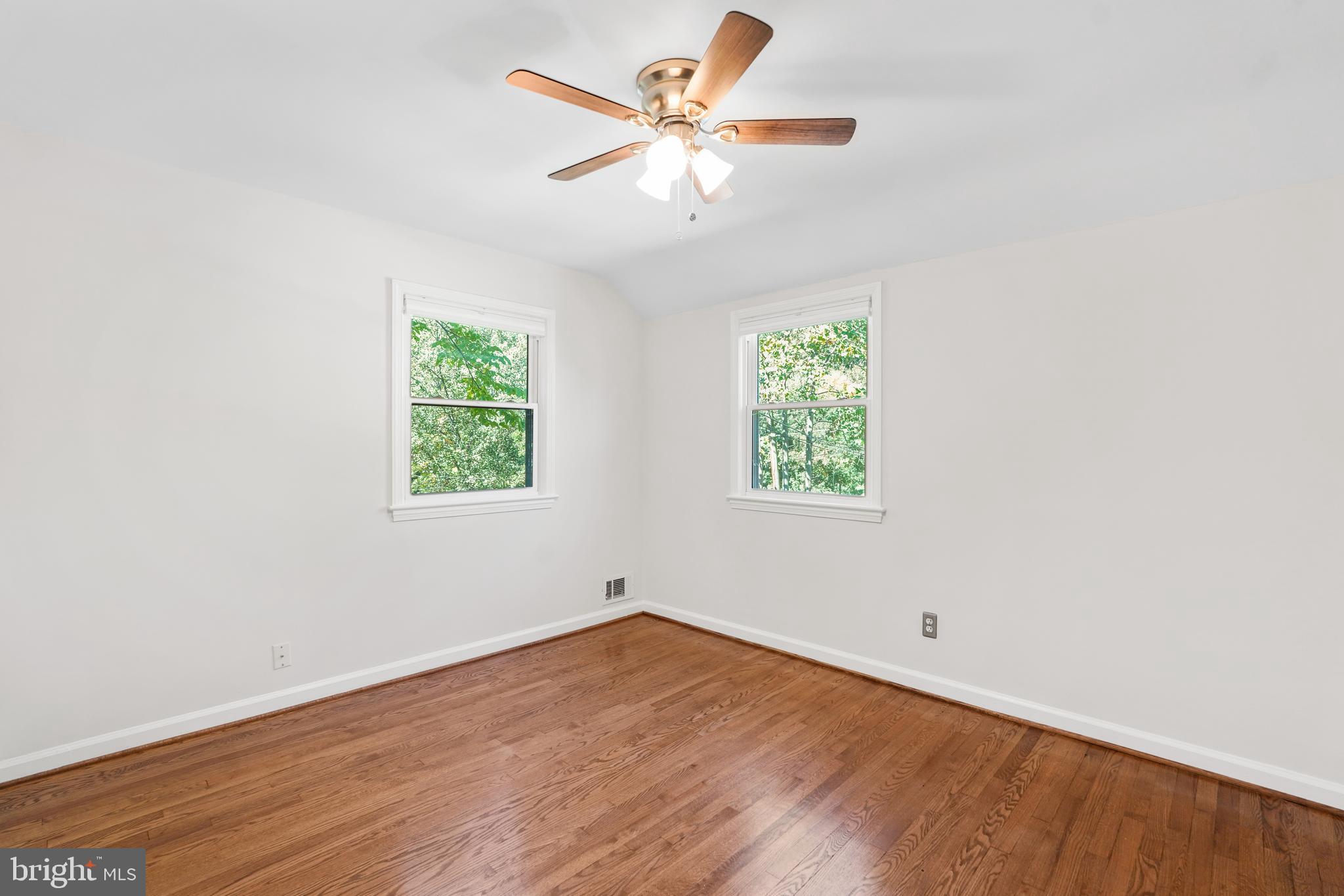 WHEATON HILLS - Residential Lease