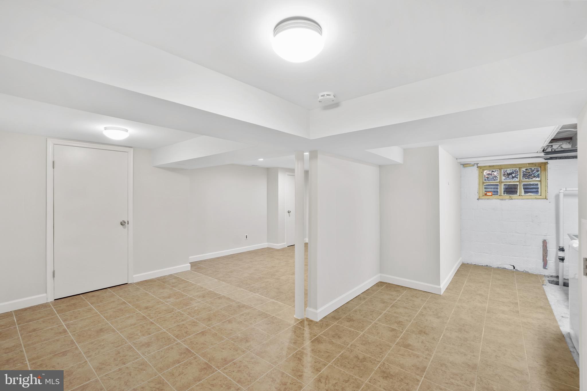 WHEATON HILLS - Residential Lease