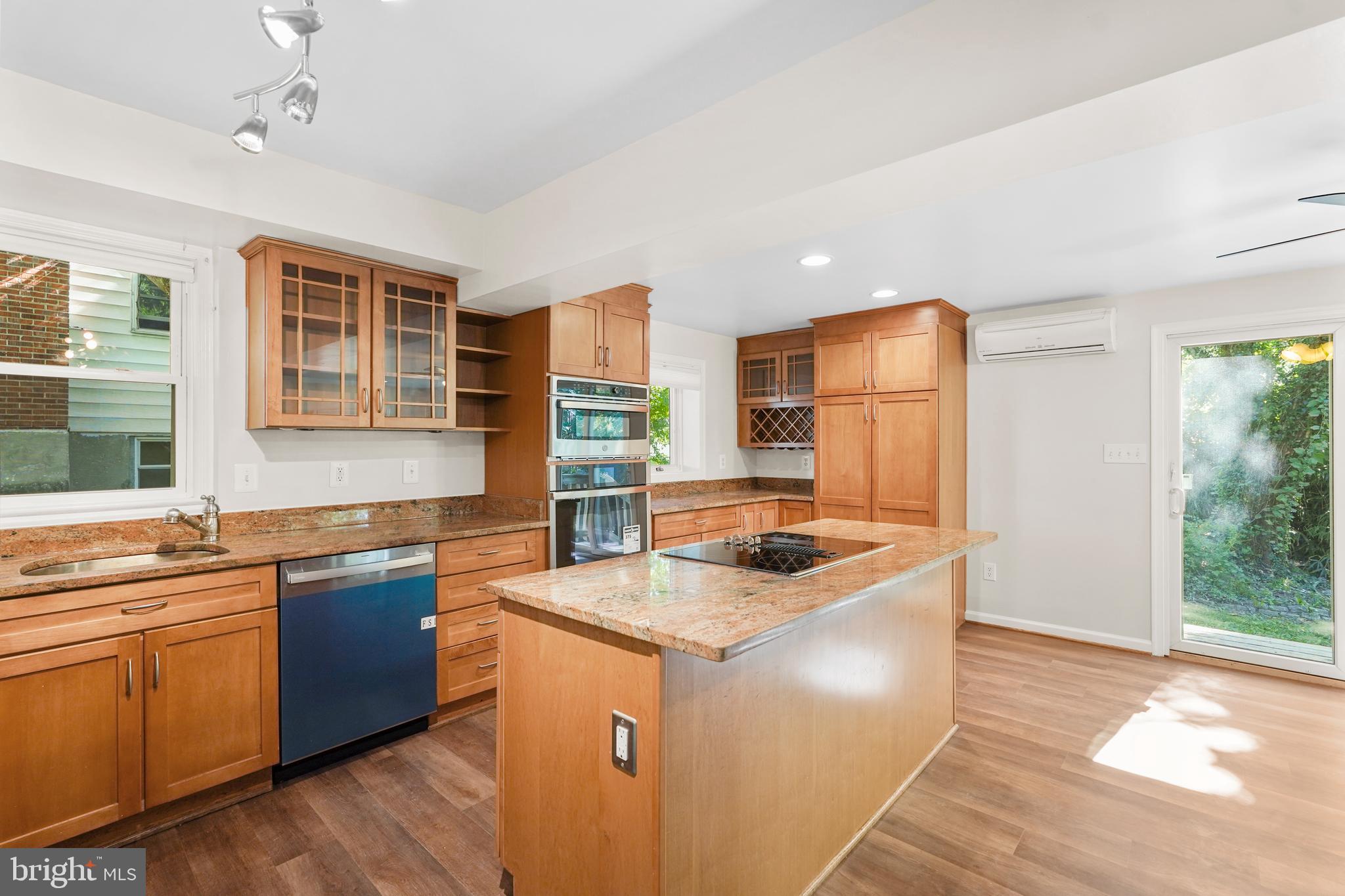 WHEATON HILLS - Residential Lease