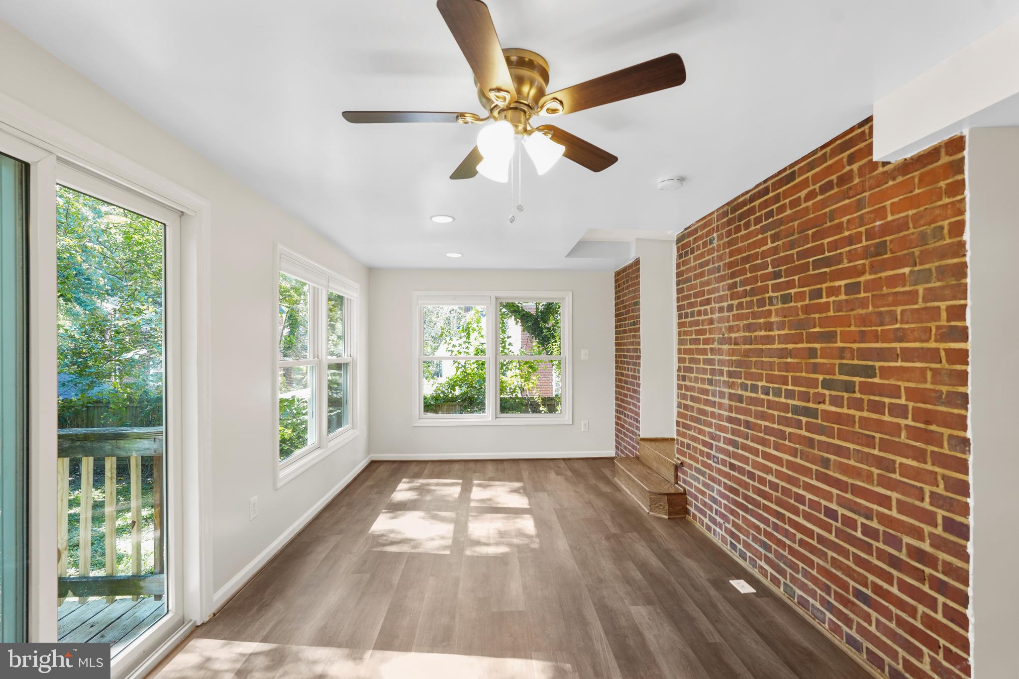 WHEATON HILLS - Residential Lease