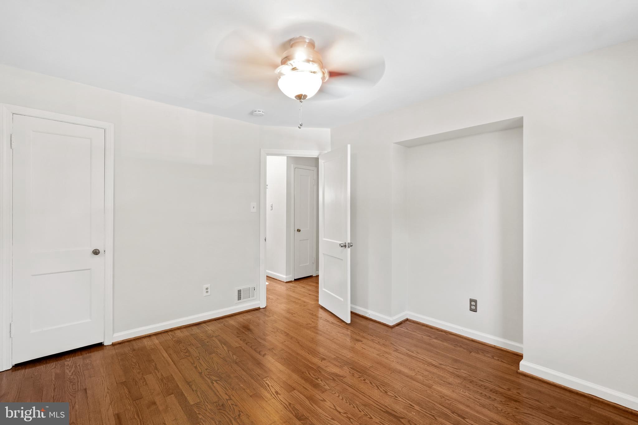 WHEATON HILLS - Residential Lease